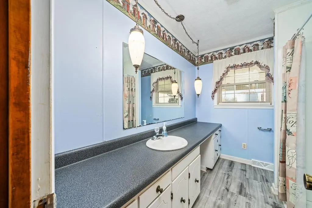 140 Js Dairy Lane Monroe TN 38573