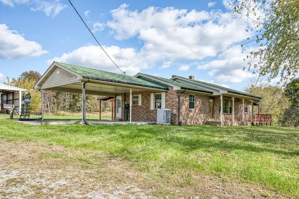 140 Js Dairy Lane Monroe TN 38573