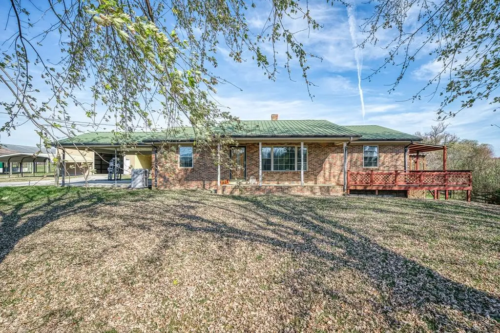 140 Js Dairy Lane Monroe TN 38573