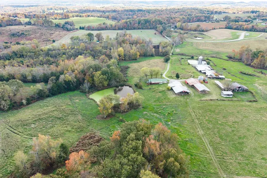 140 Js Dairy Lane Monroe TN 38573