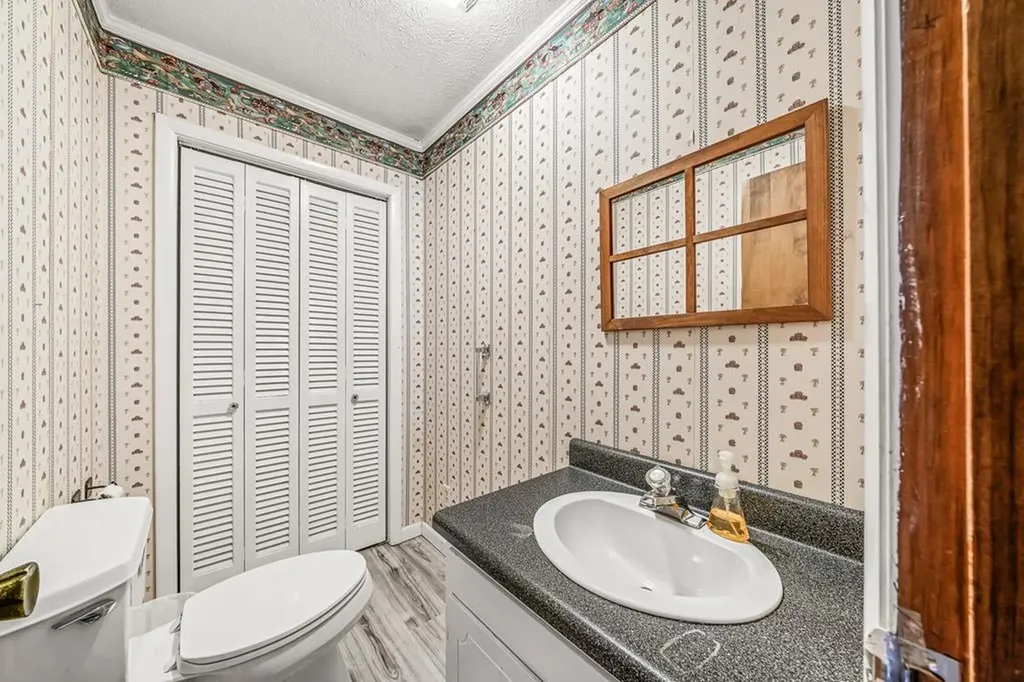 140 Js Dairy Lane Monroe TN 38573