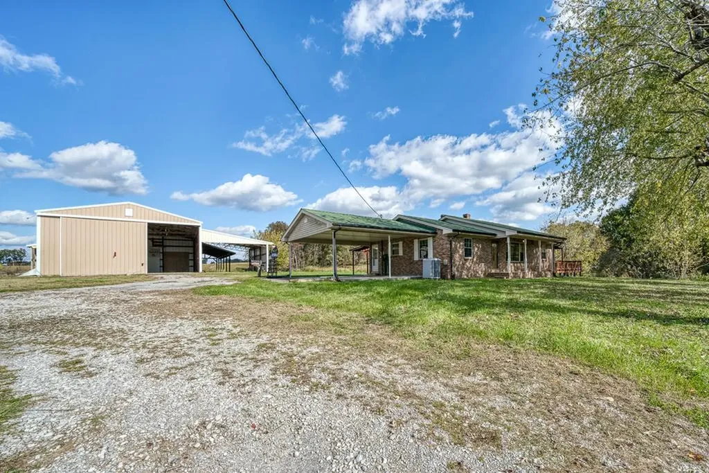 140 Js Dairy Lane Monroe TN 38573