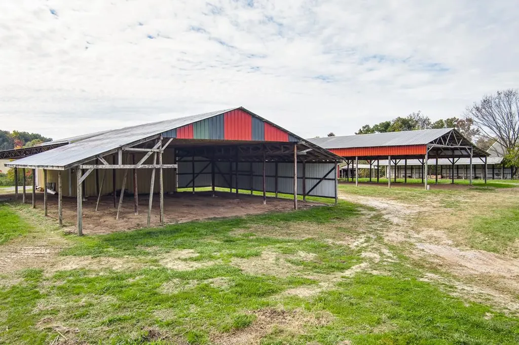 140 Js Dairy Lane Monroe TN 38573