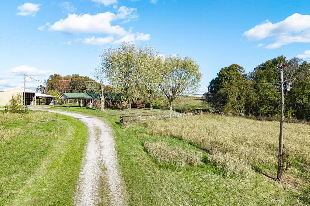 140 Js Dairy Lane Monroe TN 38573