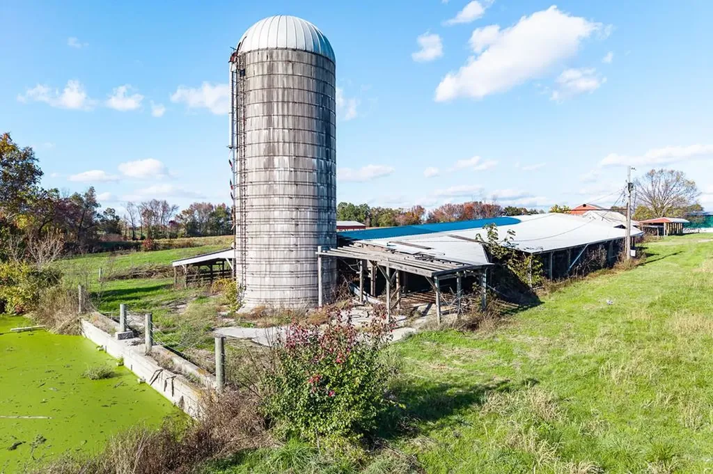 140 Js Dairy Lane Monroe TN 38573