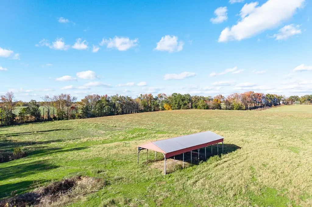 140 Js Dairy Lane Monroe TN 38573