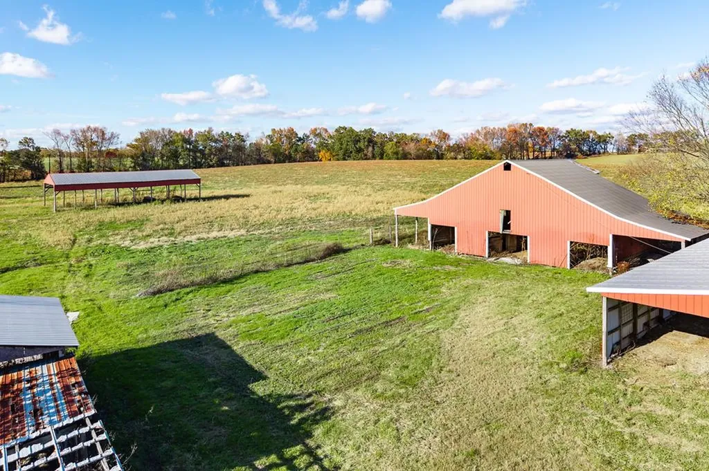 140 Js Dairy Lane Monroe TN 38573