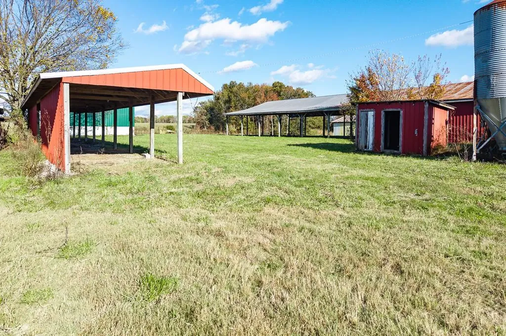 140 Js Dairy Lane Monroe TN 38573