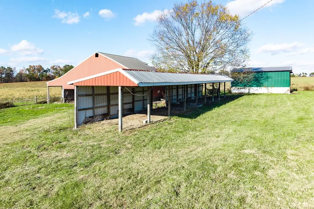 140 Js Dairy Lane Monroe TN 38573