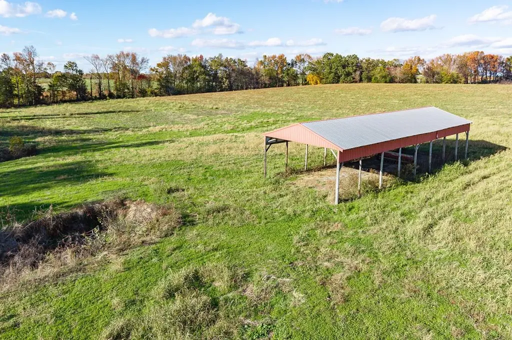 140 Js Dairy Lane Monroe TN 38573