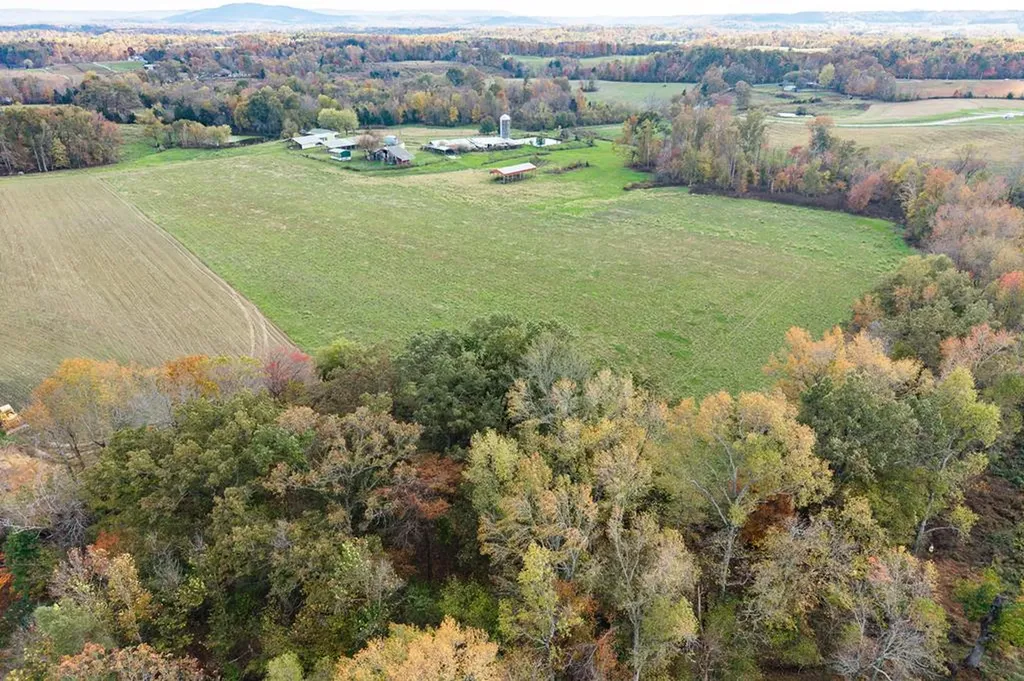 140 Js Dairy Lane Monroe TN 38573