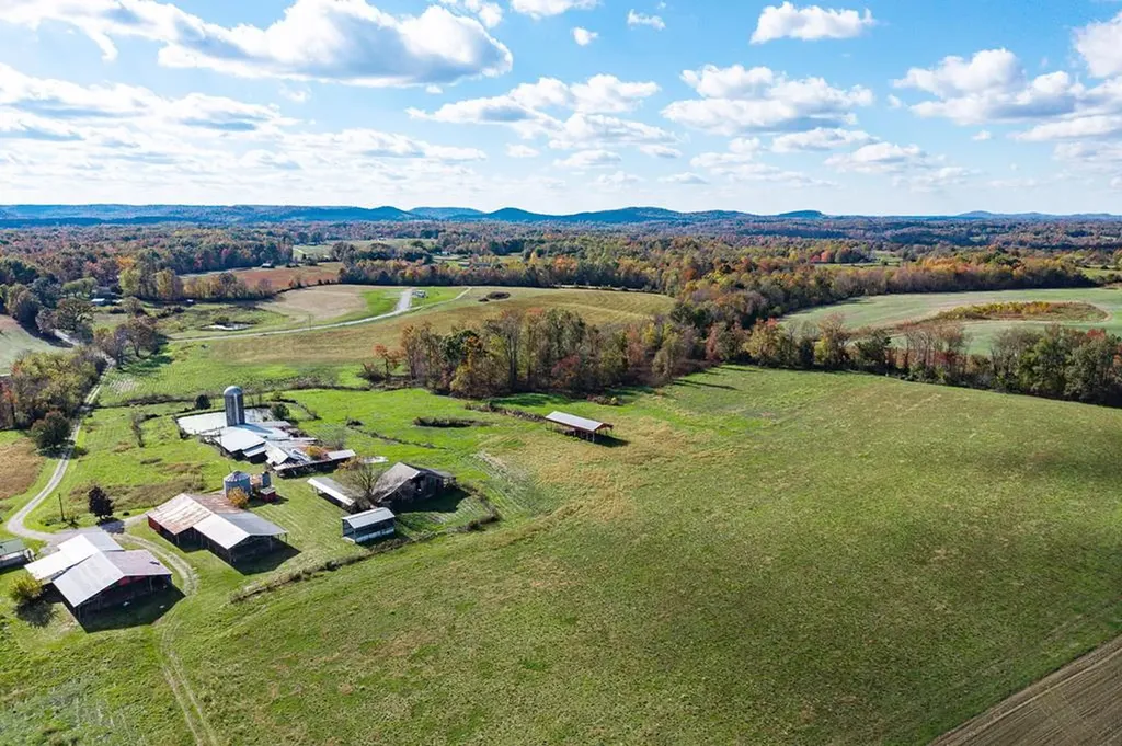 140 Js Dairy Lane Monroe TN 38573