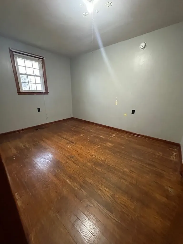 307 Marlin Rickman TN 38580