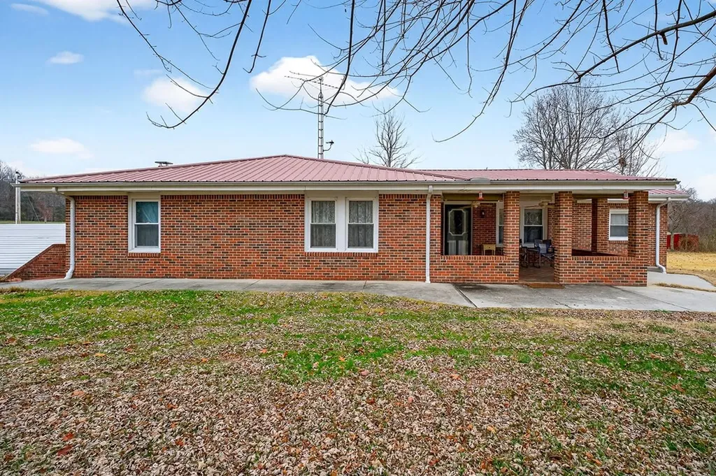 850 Wesley Chapel Road Sparta TN 38583