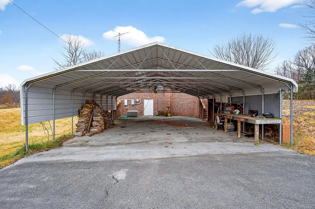 850 Wesley Chapel Road Sparta TN 38583