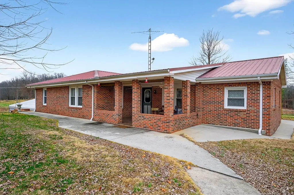 850 Wesley Chapel Road Sparta TN 38583