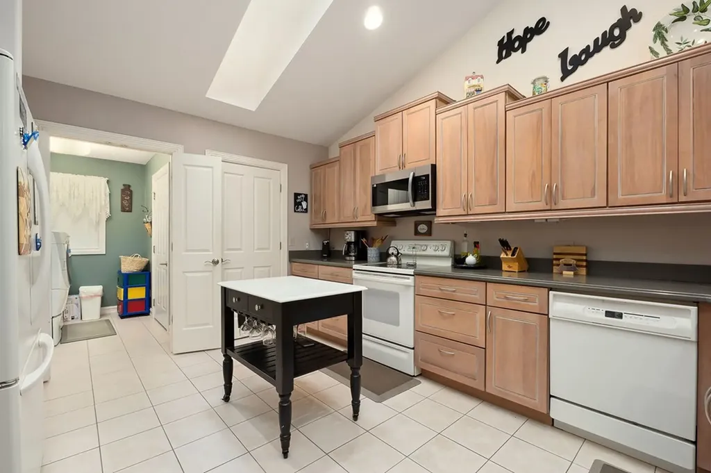 122 Pineridge Loop Crossville TN 38558