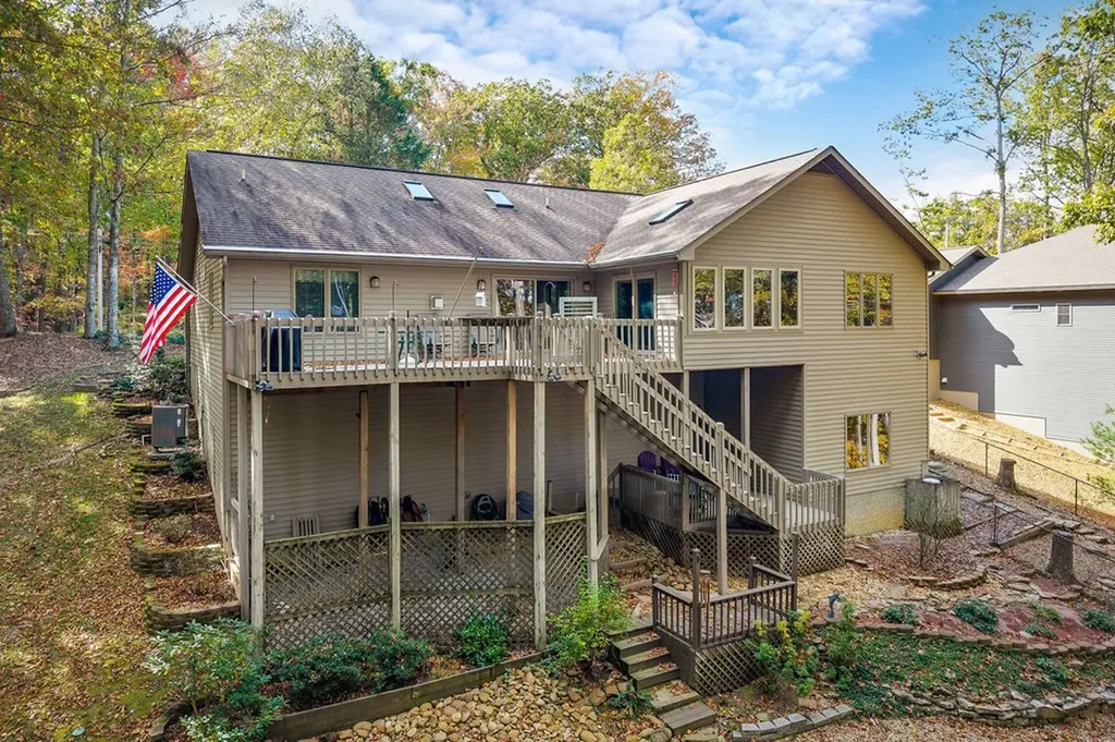 122 Pineridge Loop Crossville TN 38558