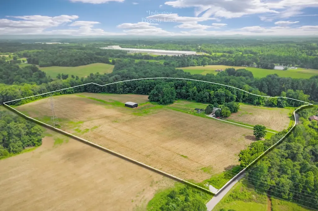 1790 Coon Hunt Road Baxter TN 38544-5103