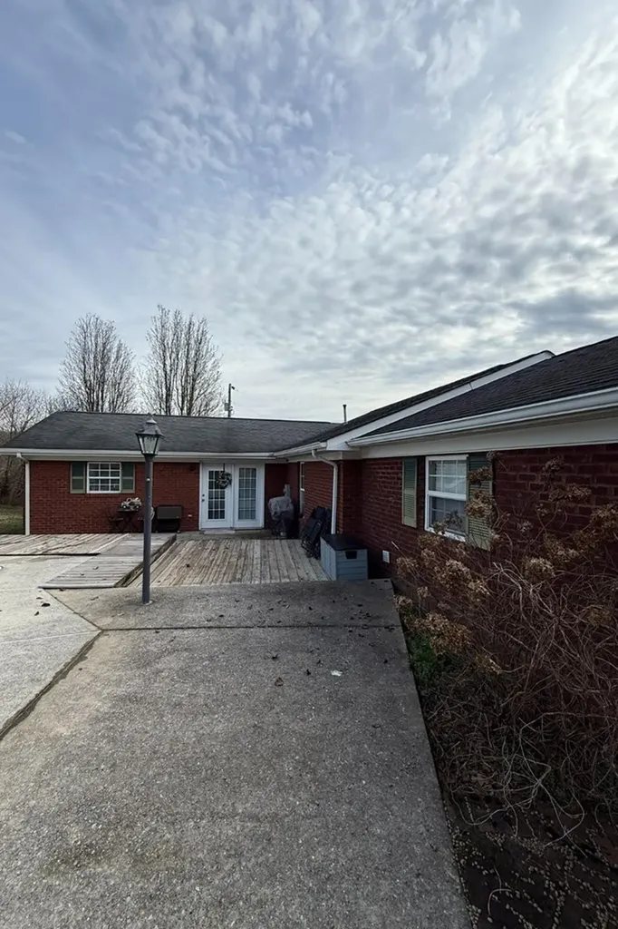 219 Tator Knob Road Liberty TN 37095
