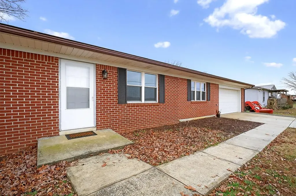 131 Jennifer Street Livingston TN 38570