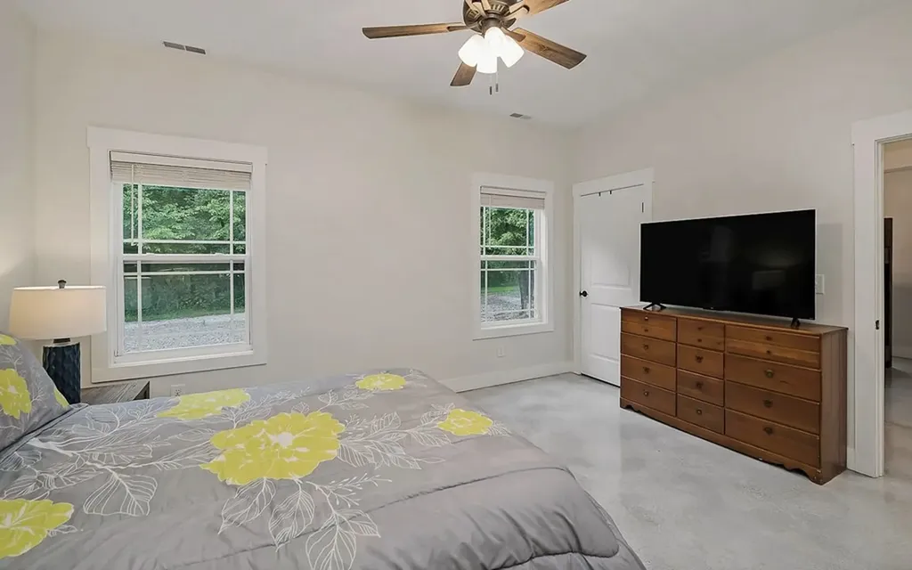 656 Old Buffalo Valley Road Silver Point TN 38582