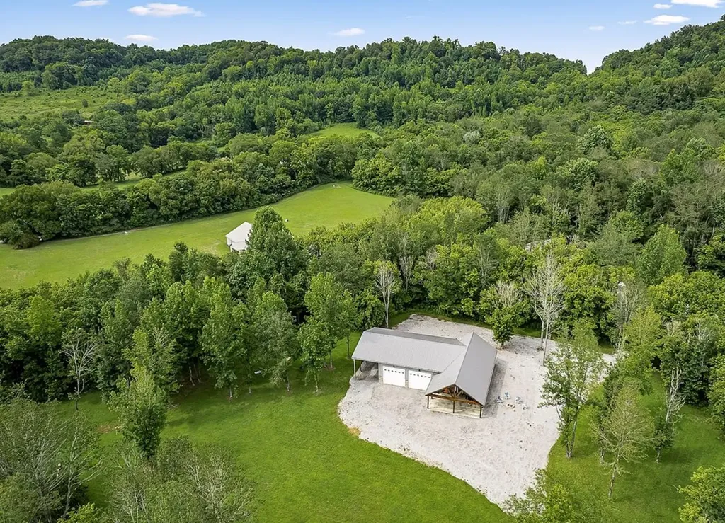 656 Old Buffalo Valley Road Silver Point TN 38582