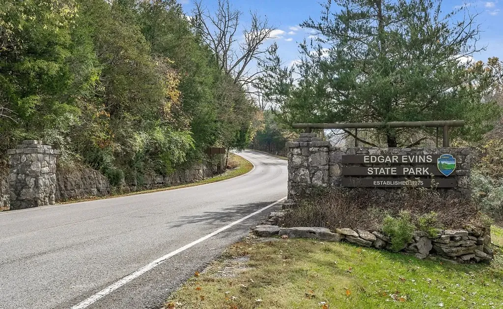 656 Old Buffalo Valley Road Silver Point TN 38582