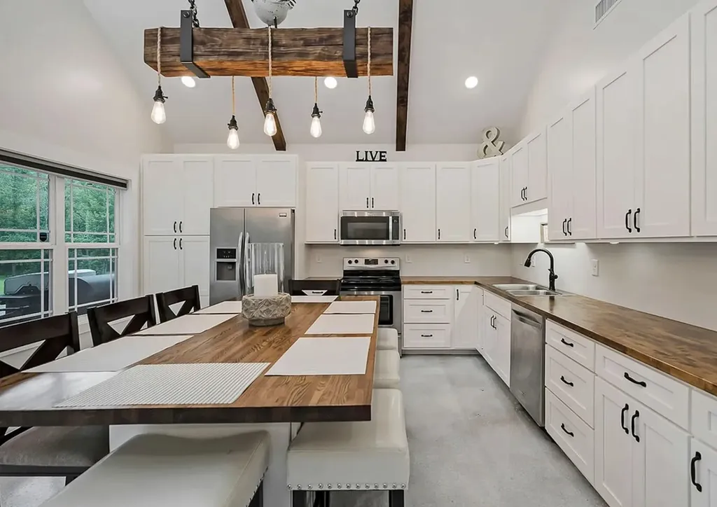 656 Old Buffalo Valley Road Silver Point TN 38582