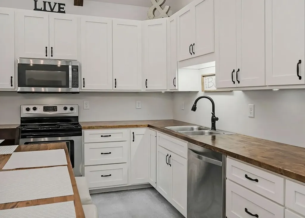 656 Old Buffalo Valley Road Silver Point TN 38582