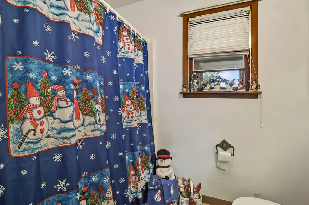 2620 Deer Lodge Highway Deer Lodge TN 37726