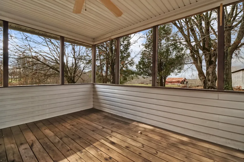 2620 Deer Lodge Highway Deer Lodge TN 37726