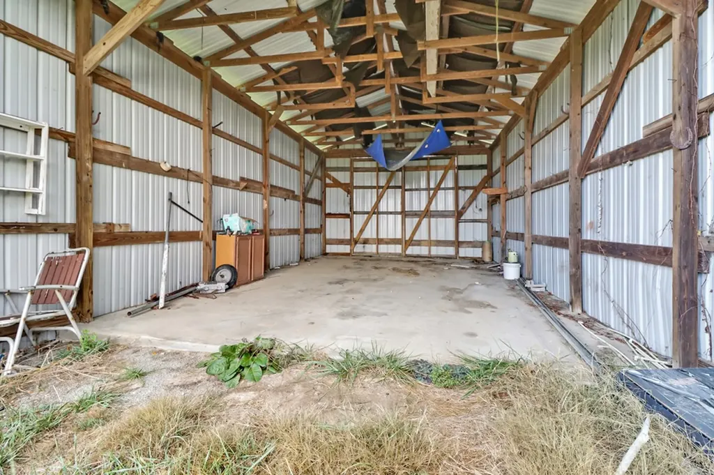 2620 Deer Lodge Highway Deer Lodge TN 37726