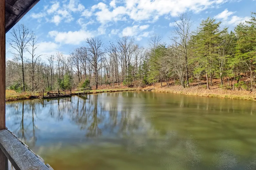 2620 Deer Lodge Highway Deer Lodge TN 37726