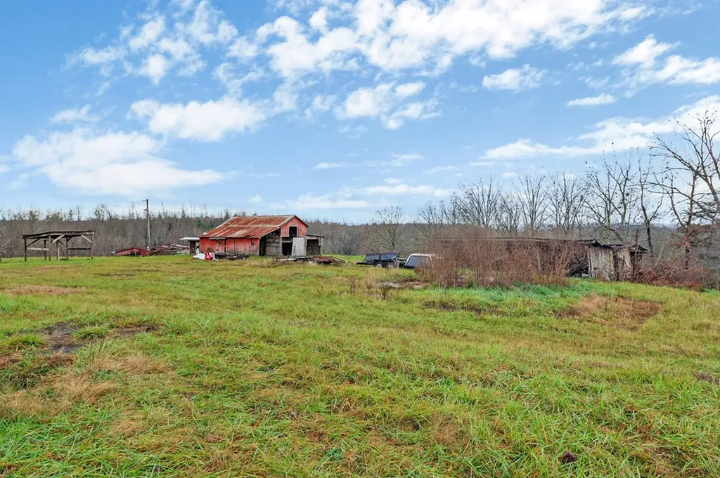 2620 Deer Lodge Highway Deer Lodge TN 37726