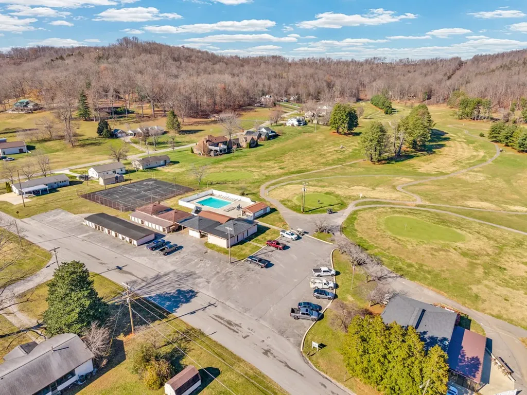 1671 Golf Lane Livingston TN 38570