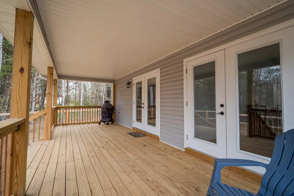 1561 Bicknell Road Clarkrange TN 38553