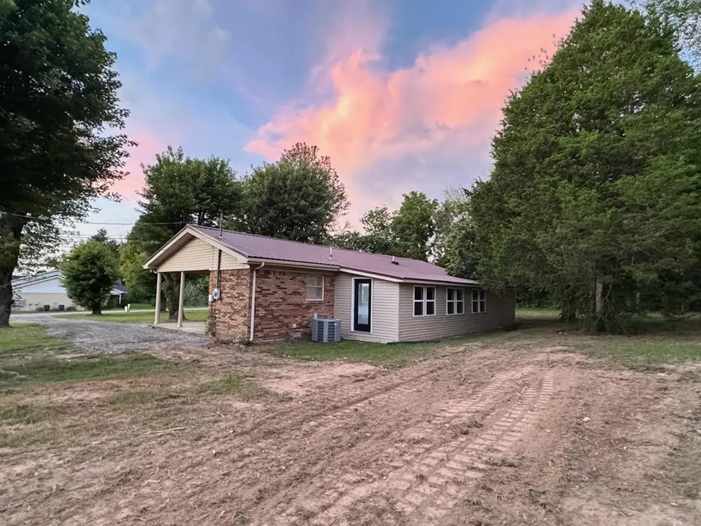 389 4th Avenue Cookeville TN 38506