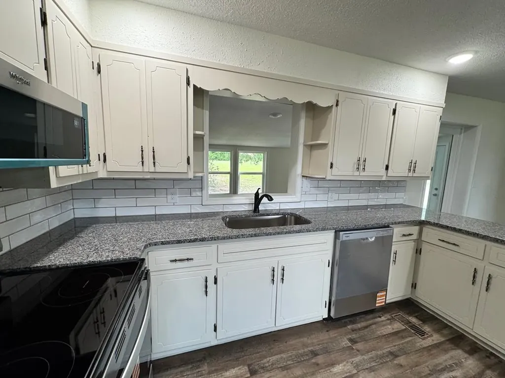 389 4th Avenue Cookeville TN 38506