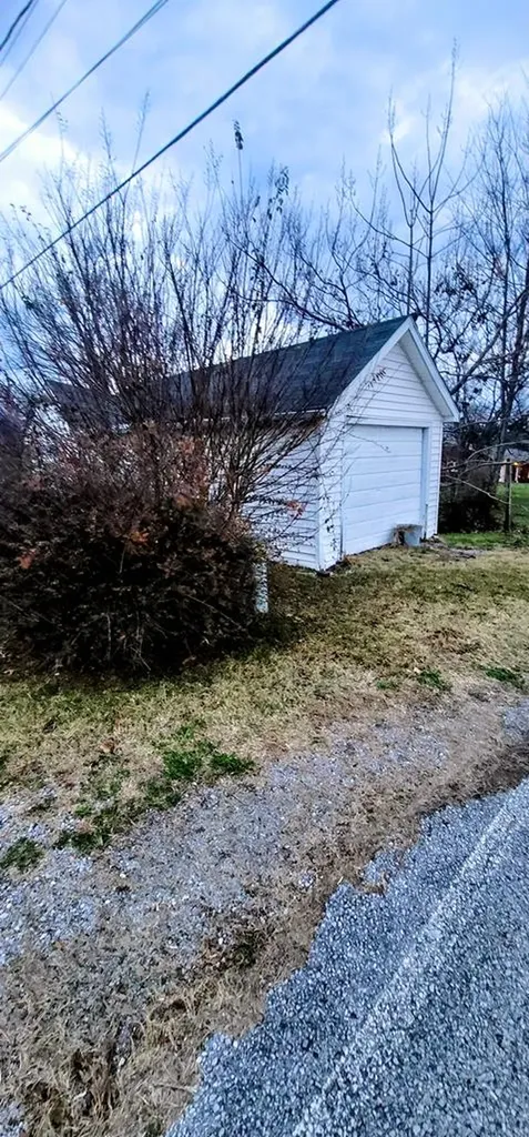 19 Turkey Scratch Spencer TN 38585