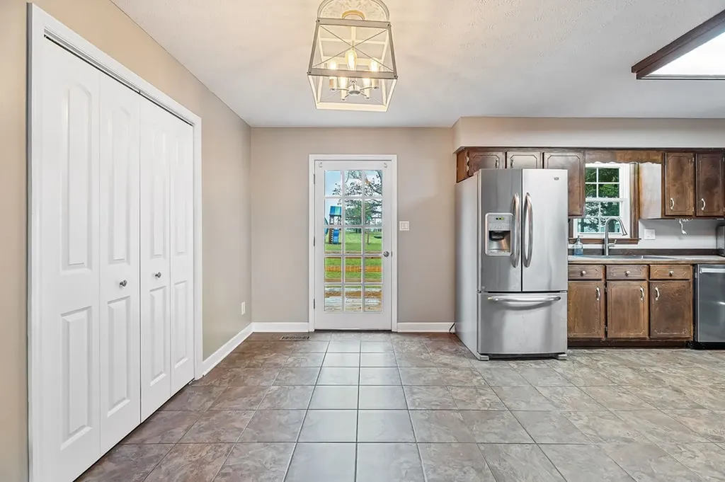 293 Airport Drive Mcminnville TN 37110