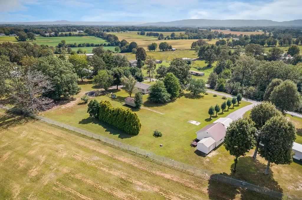 293 Airport Drive Mcminnville TN 37110