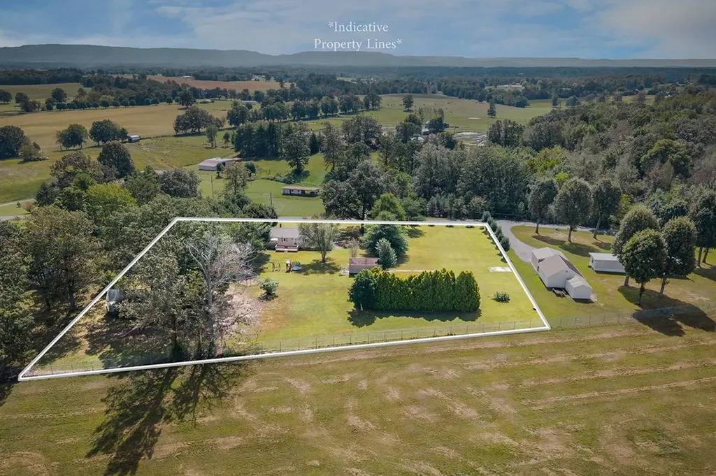 293 Airport Drive Mcminnville TN 37110