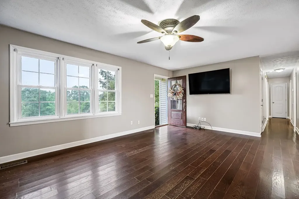 293 Airport Drive Mcminnville TN 37110