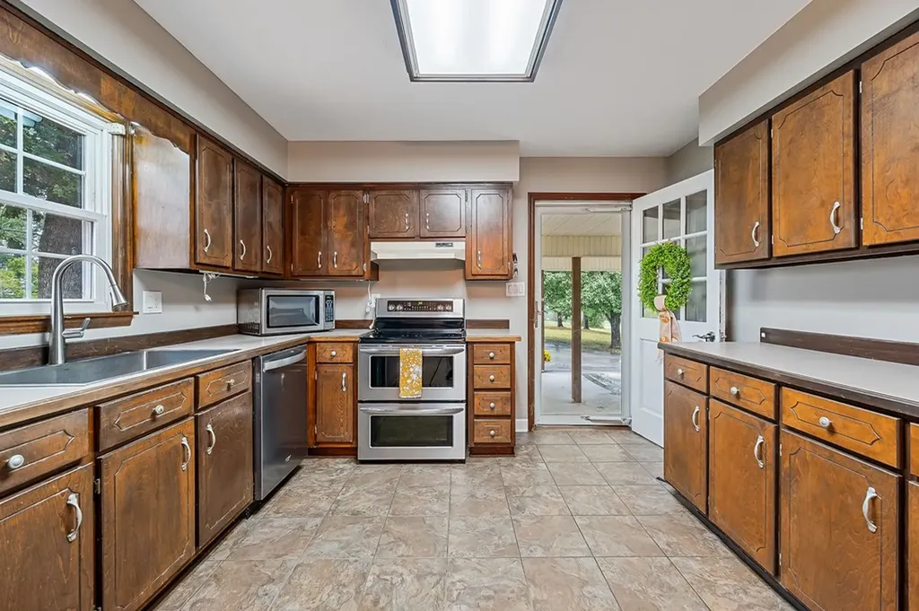 293 Airport Drive Mcminnville TN 37110