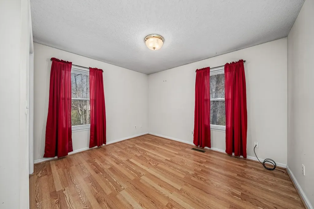 1621 Tabor Loop Crossville TN 38571