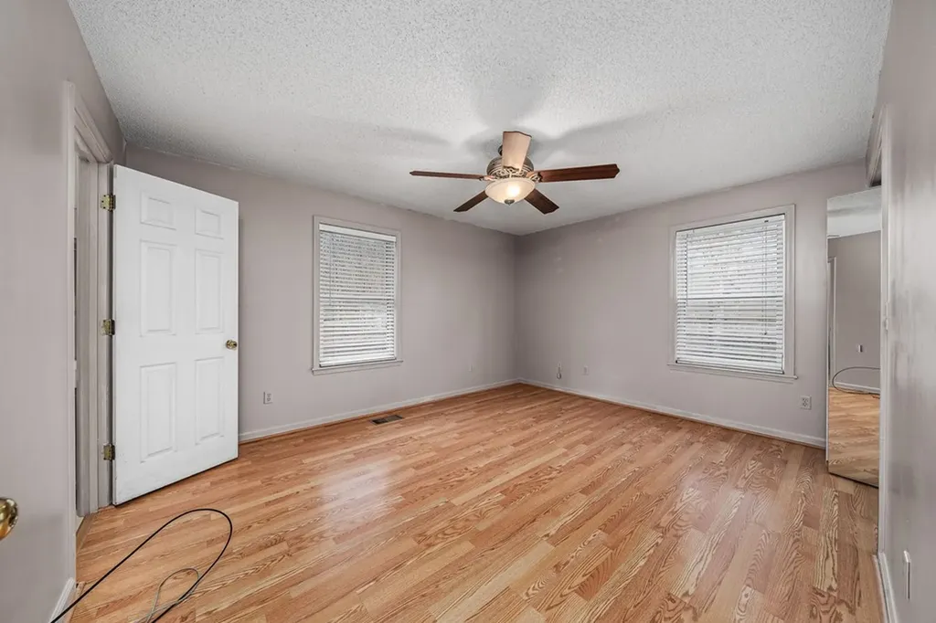 1621 Tabor Loop Crossville TN 38571