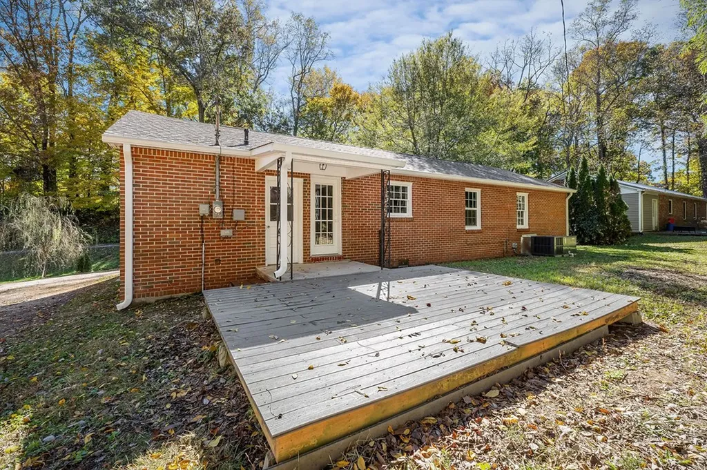 108 Dellwood Lane Mcminnville TN 37110