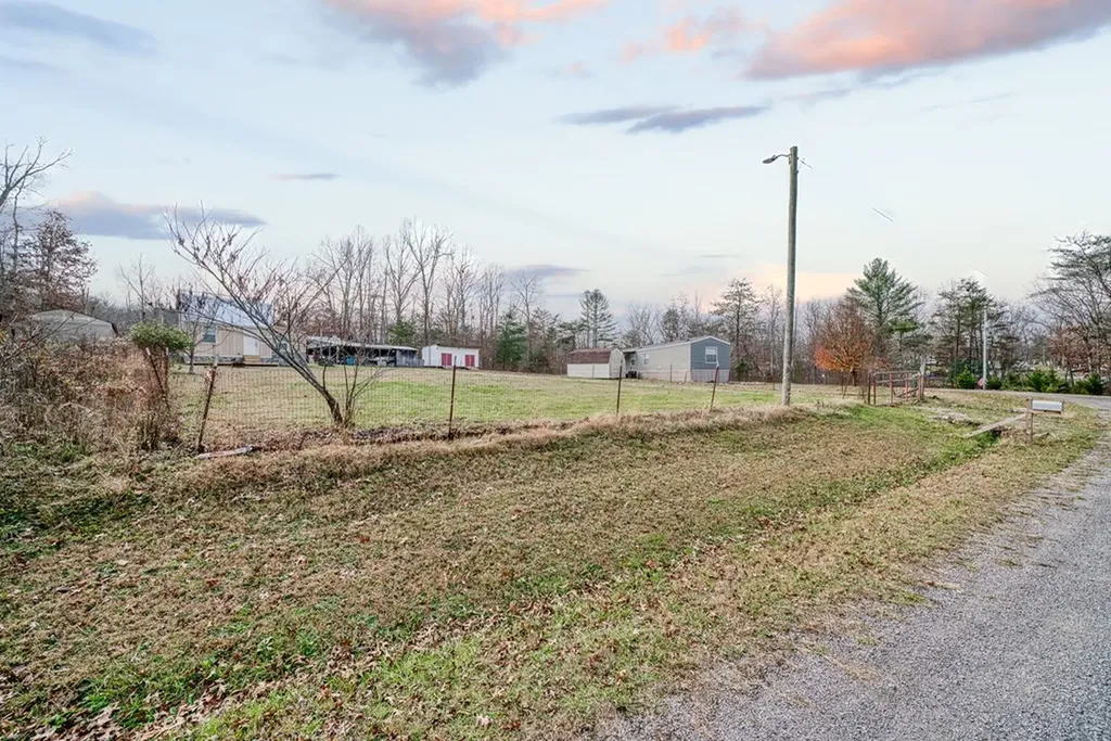 1041 Sitting Bull Point Crossville TN 38572