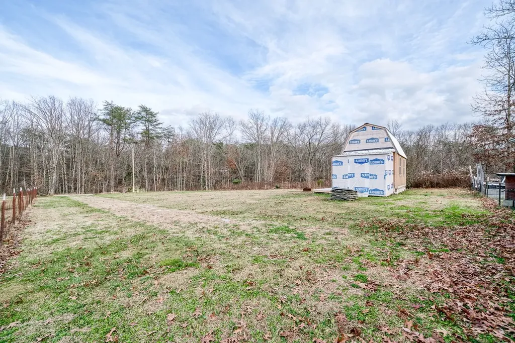 1041 Sitting Bull Point Crossville TN 38572